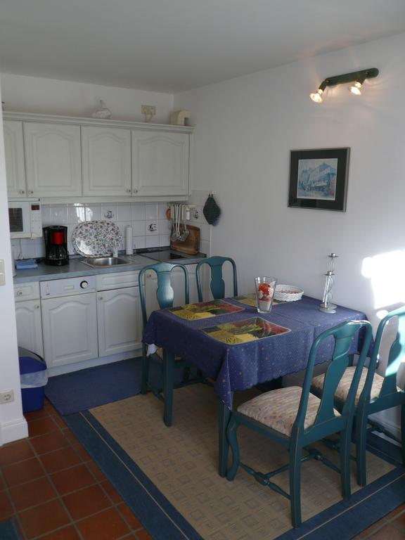Kastanienhues Apartment Westerland Room photo